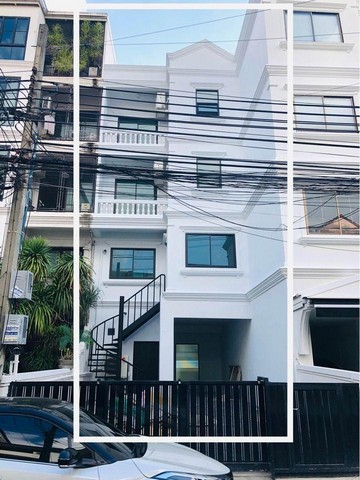 ให้แจ้งรหัส YR03-001 Home Office Sukhumvit 71 พื้นที่ 42 ตร.ว ชั้น 4 เช่า 60,000 บาท