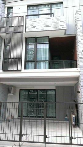 ให้เช่า! Plex Bangna village รหัสทรัพย์ OPR03-128 แบบ 3 ห้องนอน 4 ห้องน้ำ 220 ตร.ม.