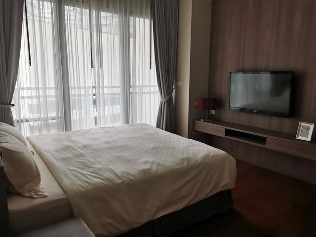 Bright Sukhumvit 24 spacious nice peaceful BTS Phrom Phong