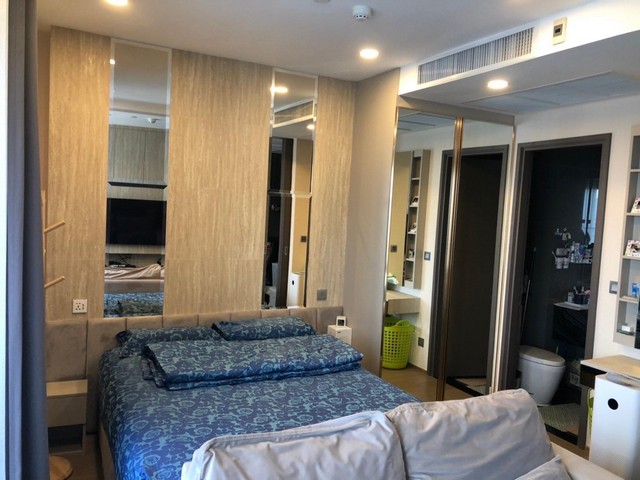 Ashton Chula Silom peaceful livable 32nd floor Sam Yan MRT