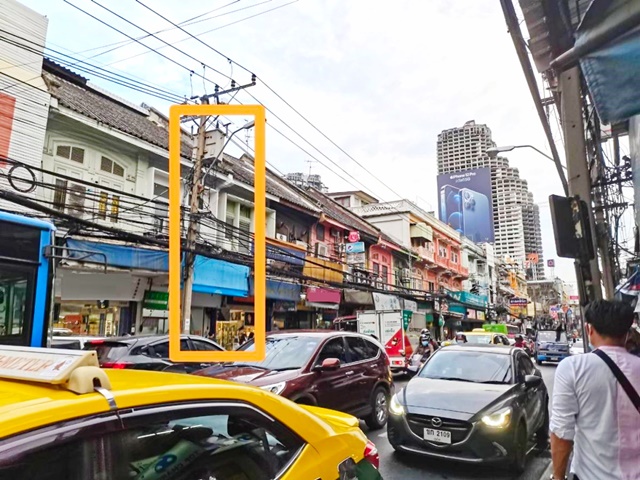 โรบินสัน​บางรัก ท่าเรือสาทรCBD ใจกลางเมือง สีลม ติดถ.เจริญ​กรุง BTS สะพานตากสิน ให้เช่าอาคารพาณิชย์ 4​ ชั้น 270ตรม. 20ตรว.