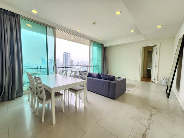 ให้เช่า Royce Private Residences (รอย์ช ไพรเวท เรสซิเดนซ์ส) คอนโดใกล้ BTS พร้อมพงษ์