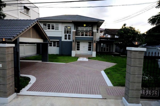 บ้าน โชคชัยสี่ 122 ตร.ว. 5 BEDROOM 25000000 บาท. ใกล้ วัดลาดพร้าว สำนักเจ้าแม่กวนอิม ทำเลดี-เยี่ยม กรุงเทพ