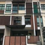 ขายพร้อมผู้เช่าทาวน์โฮม 3 ชั้น ม.ซิกเนเจอร์ เพชรเกษม 69