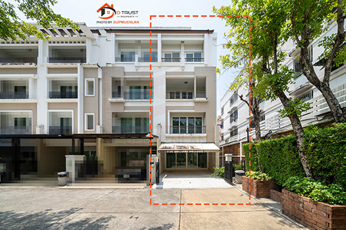 ให้เช่า ทาวน์โฮม 4 ชั้น บ้านกลางกรุง สาทร เจริญราษฎร์ หลังริม 3ห้