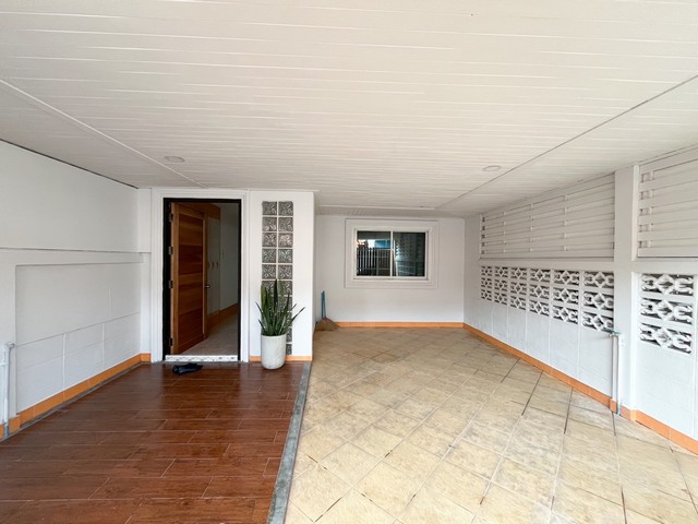 ด่วน!!! ขายบ้านแฝด 2 ชั้น บ้านเคหะนคร ลาดกระบัง 36 ใกล้สนามบิน