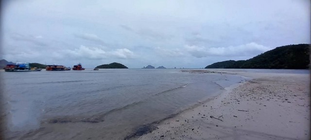 ขายที่ดินติดริมทะเลเลียบชายหาด วิวสวย บรรยากาศสวย