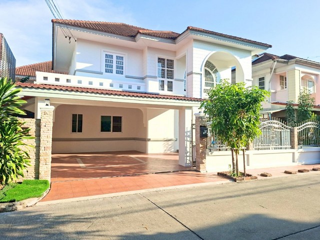 ลลินกรีนวิลล์ รามอินทรา วัชพล