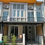 ให้เช่าทาวน์เฮ้าส์ 2ชั้น หมู่บ้าน โกลเด้นท์ทาวน์ บางนา สวนหลวง