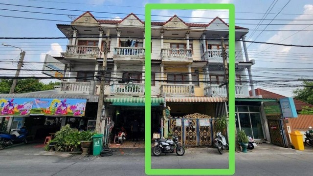 ขายอาคารพาณิชย์ รามอินทรา 19 ทำเลทอง เหมาะทำออฟฟิศ หรือปล่อยเช่า