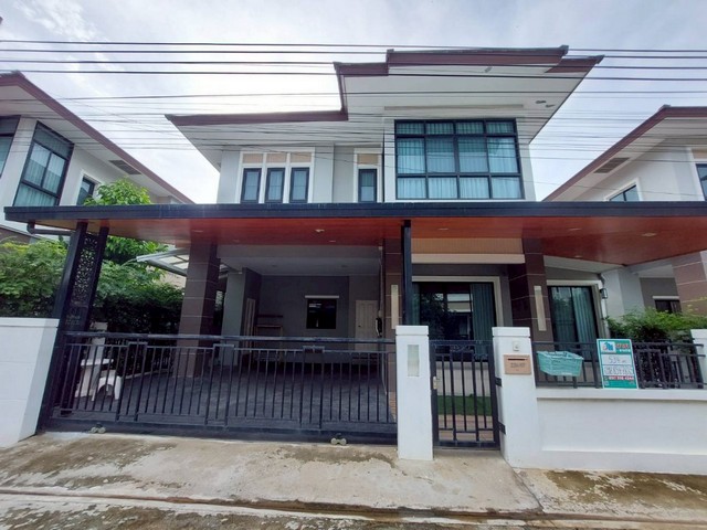 ขายบ้านเดี่ยว 2 ชั้น พร้อมอยู่สภาพสวยมาก หมู่บ้านลัดดาวิลล์ โครงก