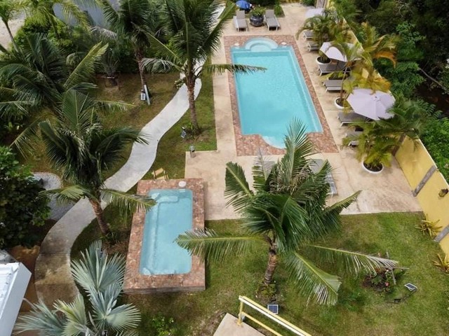 ขาย: รีสอร์ตหรู 14 ห้องนอน ใกล้หาดสวนสน – ระยอง