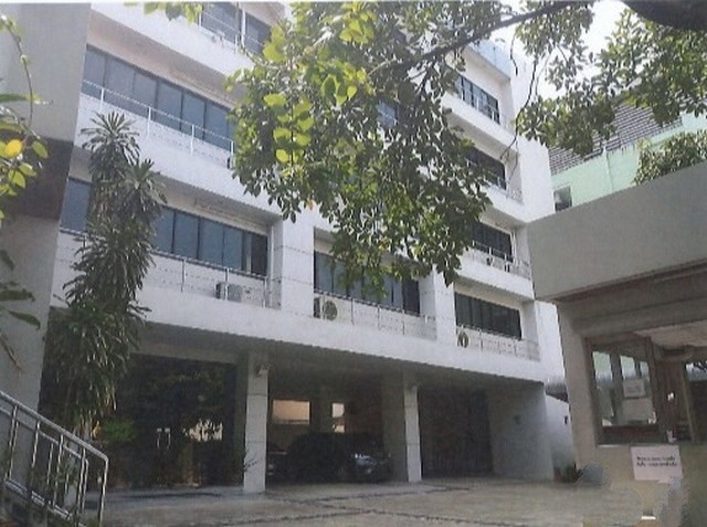 ให้เช่าอาคารสำนักงาน-อาคารจำนวน2อาคารพร้อมลิฟต์โดยสาร ถนนสุขุมวิท