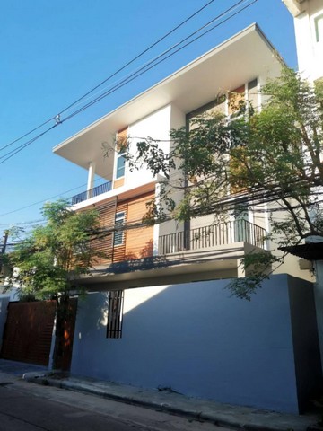 ให้เช่า บ้านเดี่ยว3ชั้น เนื้อที่ 42 ตรว.ถนนประชาชื่น เข้าซอย50เมต