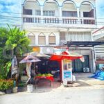 ขายทาวน์เฮ้าส์ 2.5 ชั้น 15 ตรว. ม.เรือนยูงทอง 2 หลังติดกัน