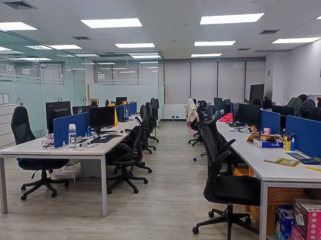 ให้เช่าพื้นที่สำนักงานขนาด 145 ตรม.ในอาคารบางนาคอมเพล็กซ์