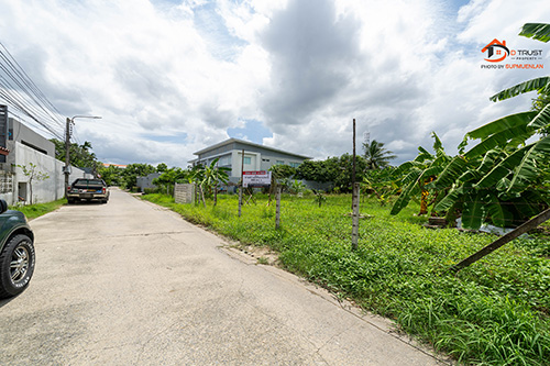 ขาย ที่ดินเปล่า ลาดพร้าว ซอยสุคนธสวัสดิ์ 14 ทำเลดี 200 ตร.ว