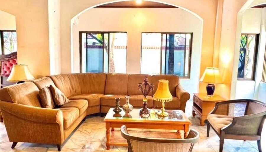 ให้เช่าบ้านเดี่ยว จ.นนทบุรี หมู่บ้านมณียา ท่าอิฐ หลังใหญ่ 150 ตรว