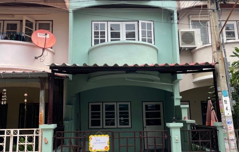 ให้เช่าทาวน์เฮาส์ 3ชั้น หมู่บ้านพงษ์ศิริชัย 4 ซอยเพชรเกษม 81