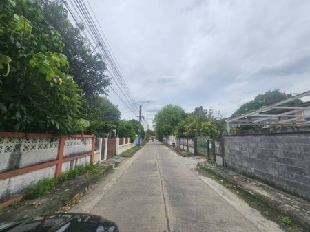 ขายที่ดินทำเลทอง ลาดพร้าว–เกษตรนวมินทร์ ติดถนน ราคาดีกว่าทุกแปลงรอบข้าง เหมาะสร้างบ้านพักส่วนตัว