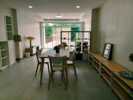 ขายโฮมออฟฟิศ เหมาะลงทุนปล่อยเช่าเชียงใหม่ ใกล้แหล่งท่องเที่ยวสำคัญของเชียงใหม่ Patan home office, Chotana 22 Chiang Mai, 700 Years Road Chiang Mai,