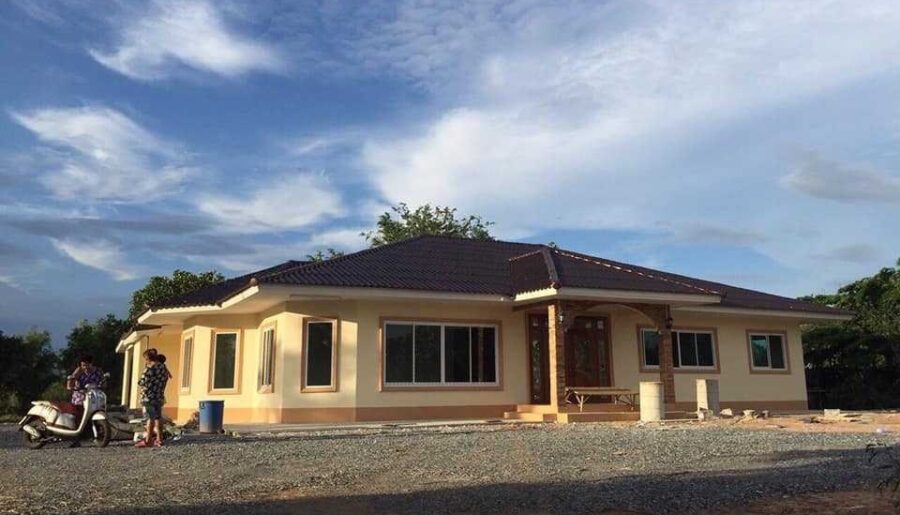 ให้เช่าบ้านเดี่ยว พื้นที่ 1 ไร่ อ.พนัสนิคม จ.ชลบุรี ใกล้ร้านสะดวกซื้อ 7/11 มินิบิ๊กซี โลตัส ซีเจ โทร 0879556066