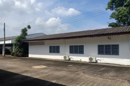 ขายโกดัง–โรงงาน ศรีมหาโพธิ ปราจีนบุรี ติดถนน304 พื้นที่สีม่วง ราคาถูกกว่าใกล้เคียง