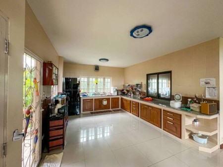 เจ้าของขายเอง รับนายหน้า 3% ขายที่ดินพร้อมบ้าน ตรงข้าม Central Westville