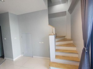 ขาย โฮมออฟฟิศ โฮม3ชั้นเหมาะสำหรับทำโฮมออฟฟิศ ลาดพร้าว HomeOffice-For-sale-Ratchada32,Chokchai4, Wanghin,Naknivas ทำเลเลียบด่วนเกษตรนวมินทร์รัชดา32