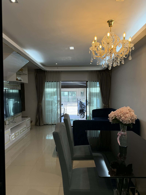 ขาย ทาวน์โฮม 出售三层联排别墅 出售房屋｜拉玛5路 BaanKlangMuangRatchaphruek–Rama5 ทาวน์โฮม3ชั้นใกล้นครอินทร์ บ้านกลางเมืองราชพฤกษ์–พระราม5